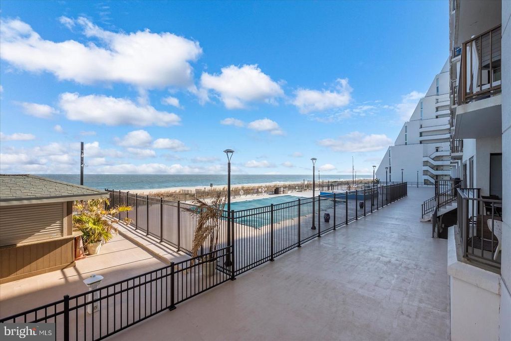 Image 64 of property listing at 9800 COASTAL HWY #607, Ocean City, MD 21842