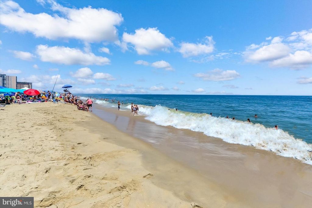 Image 66 of property listing at 9800 COASTAL HWY #607, Ocean City, MD 21842