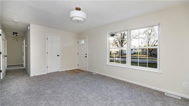 16207 Terry Avenue, Belton, MO 64012