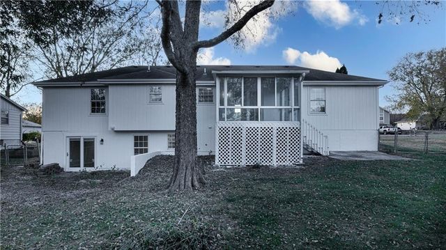 16207 Terry Avenue, Belton, MO 64012