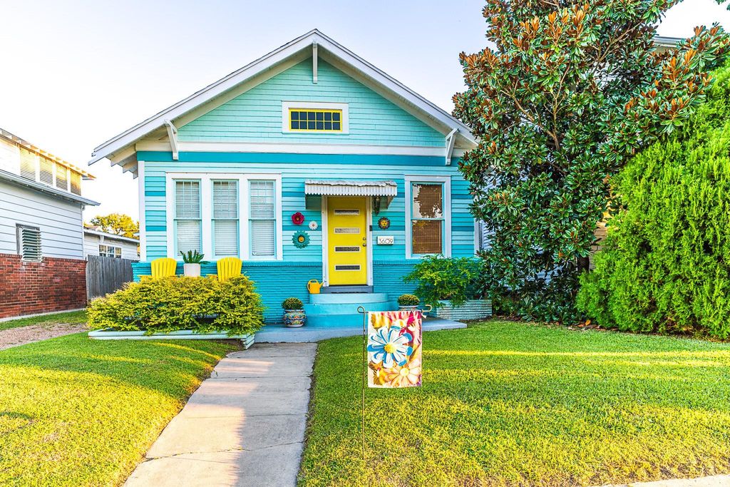 3609 Avenue O, Galveston, TX 77550