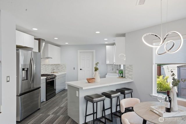 1309 231st Ave Se, Sammamish, WA 98075