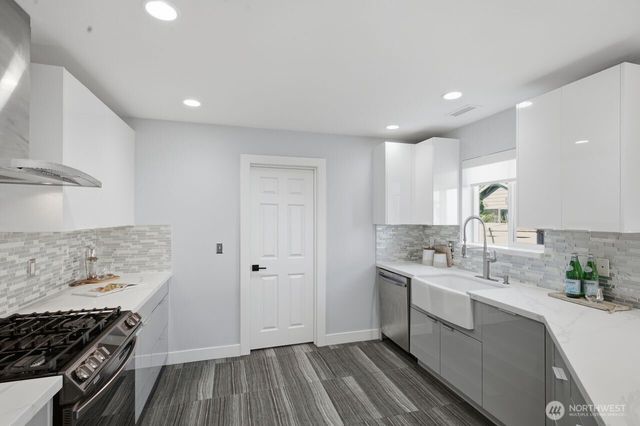 1309 231st Ave Se, Sammamish, WA 98075