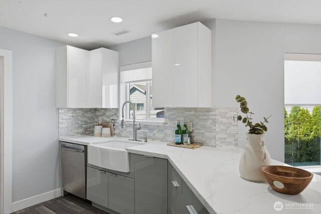 1309 231st Ave Se, Sammamish, WA 98075
