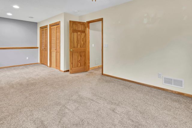 12966 8th Avenue S, Zimmerman, MN 55398