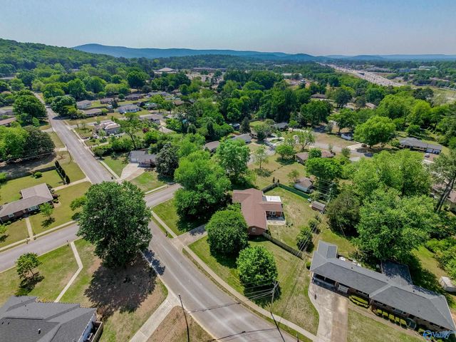 505 Bellingrath Drive SW, Huntsville, AL 35802