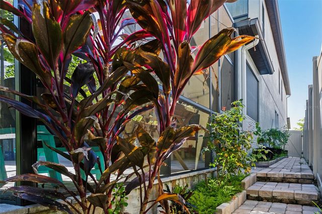 16312 HYDE MANOR DRIVE, Tampa, FL 33647