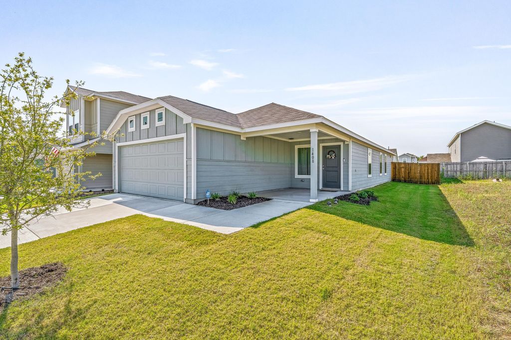 1408 Silver Spruce Lane, Fort Worth, TX 76140