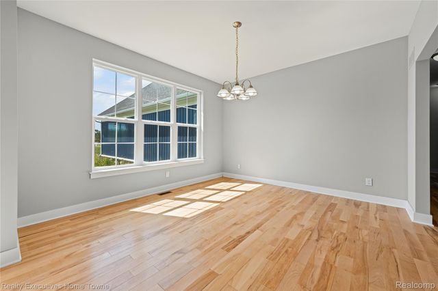 7082 SPRINGBORN Road, China Township, MI 48054