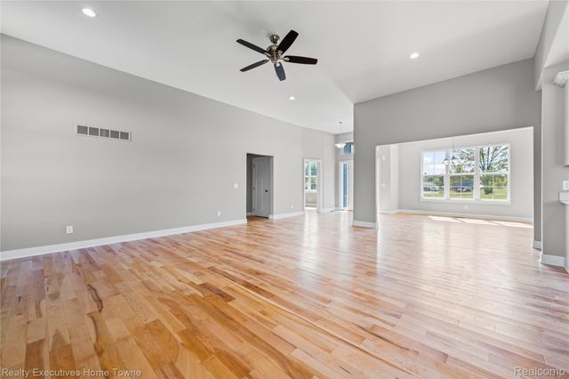 7082 SPRINGBORN Road, China Township, MI 48054