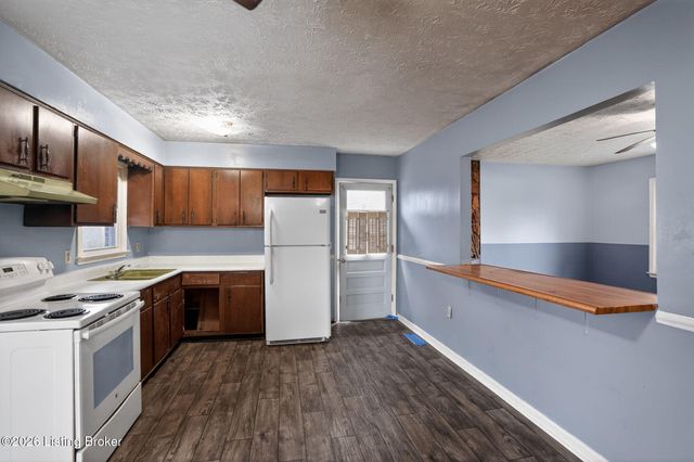 115 Coolbrook Dr, Frankfort, KY 40601