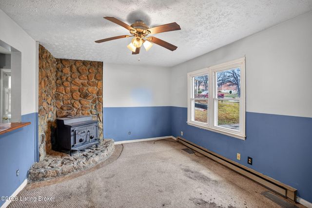 115 Coolbrook Dr, Frankfort, KY 40601