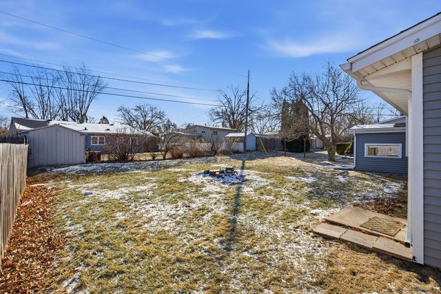 1519 Parklane Drive, Bettendorf, IA 52722