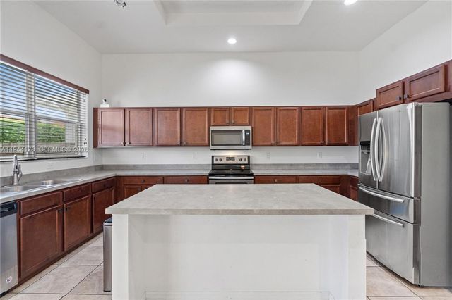 15102 SW 177th Ter, Miami, FL 33187