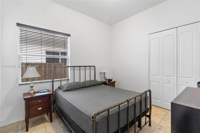 15102 SW 177th Ter, Miami, FL 33187