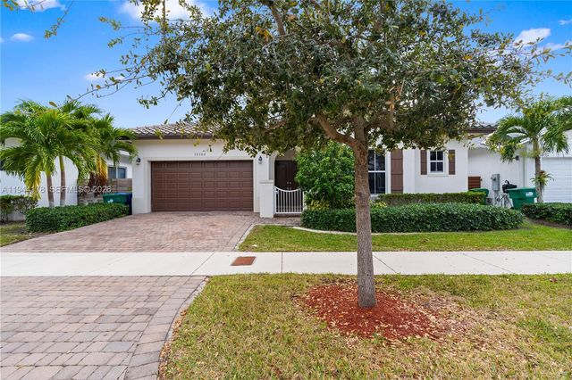 15102 SW 177th Ter, Miami, FL 33187