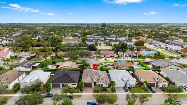 15102 SW 177th Ter, Miami, FL 33187