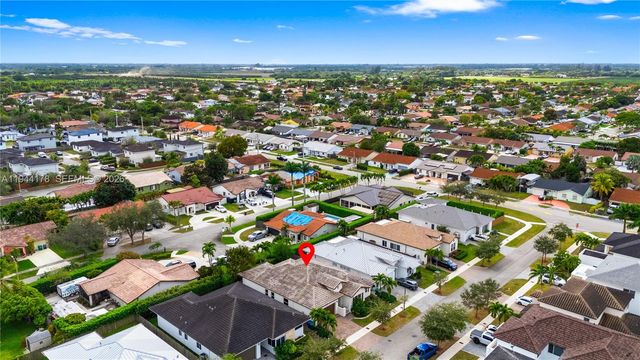 15102 SW 177th Ter, Miami, FL 33187