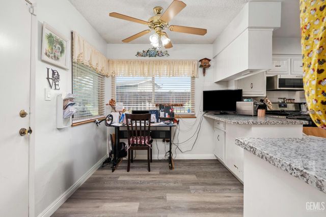 517 New Stine Road, Bakersfield, CA 93309