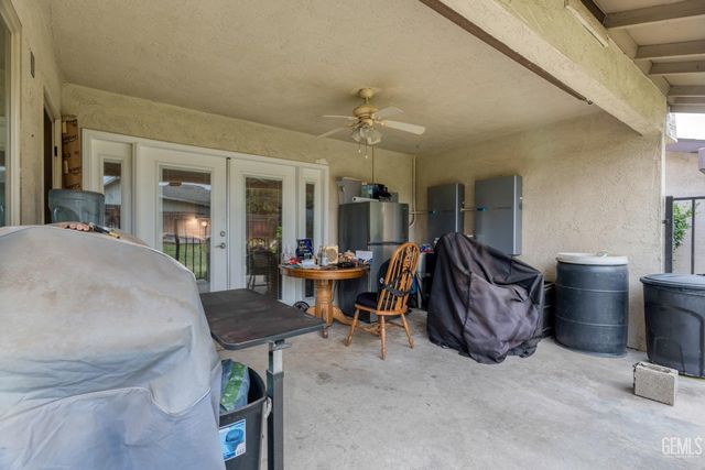 517 New Stine Road, Bakersfield, CA 93309