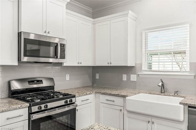 6231 Finch Meadow Court, Clemmons, NC 27012