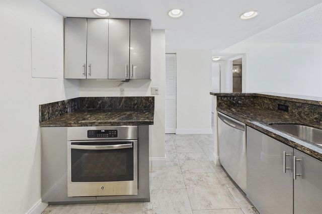 1800 N ANDREWS Avenue N 2A, Fort Lauderdale, FL 33311