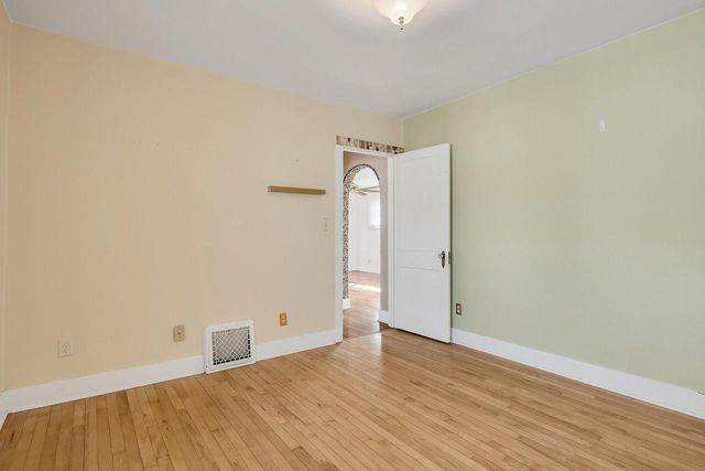 2212 16th STREET S, La Crosse, WI 54601