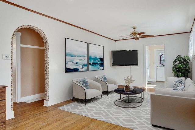 2212 16th STREET S, La Crosse, WI 54601