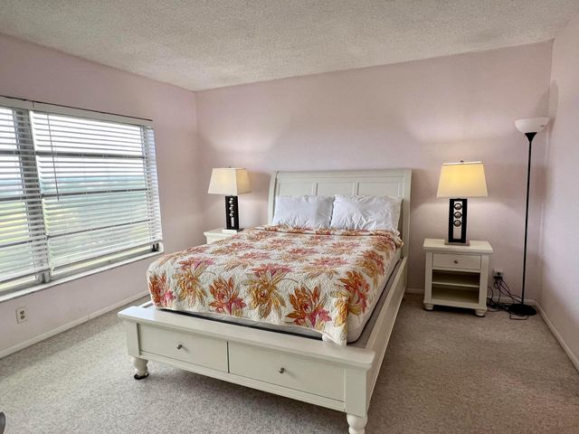 3000 N PALM AIRE Drive 603, Pompano Beach, FL 33069