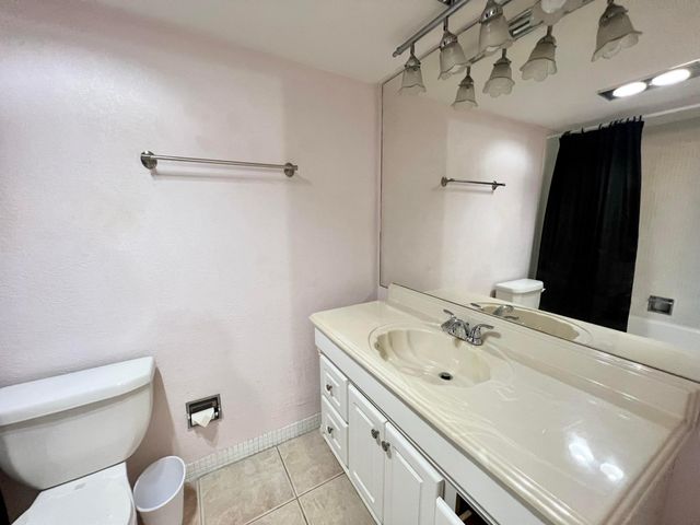 3000 N PALM AIRE Drive 603, Pompano Beach, FL 33069