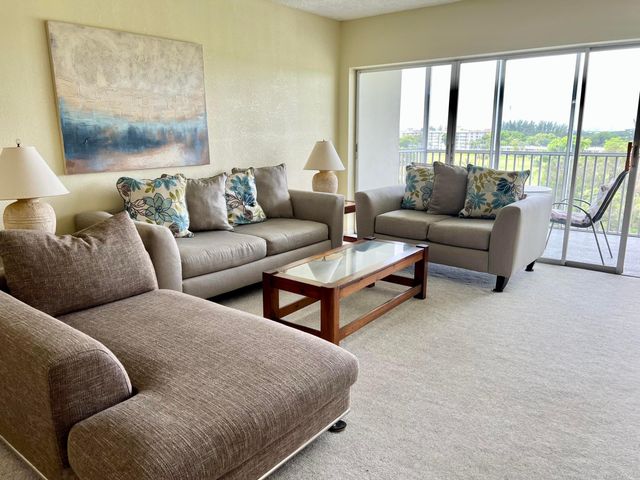 3000 N PALM AIRE Drive 603, Pompano Beach, FL 33069