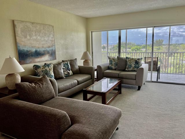 3000 N PALM AIRE Drive 603, Pompano Beach, FL 33069