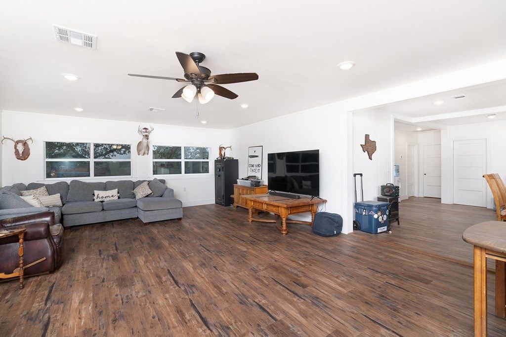 Image 11 of property listing at 8536 W FM 1222, Mason, TX 76856