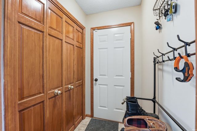 12706 Crystal Creek Parkway, Fort Wayne, IN 46845