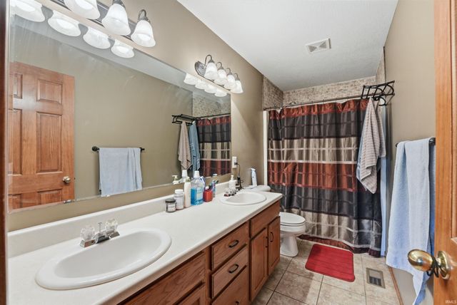 12706 Crystal Creek Parkway, Fort Wayne, IN 46845