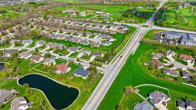 12706 Crystal Creek Parkway, Fort Wayne, IN 46845
