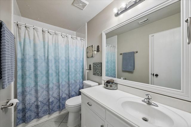 2867 Misty Bay Drive, Dickinson, TX 77539