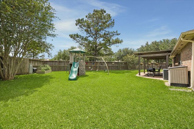 2867 Misty Bay Drive, Dickinson, TX 77539