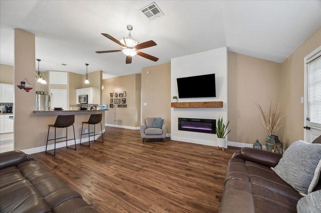 2867 Misty Bay Drive, Dickinson, TX 77539