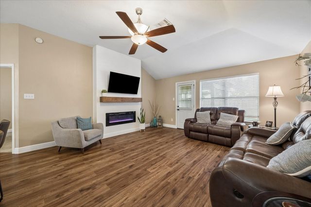 2867 Misty Bay Drive, Dickinson, TX 77539