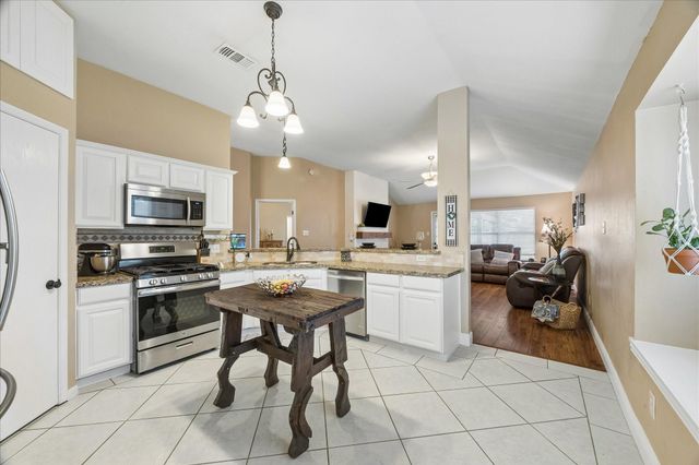 2867 Misty Bay Drive, Dickinson, TX 77539
