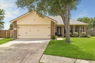 2867 Misty Bay Drive, Dickinson, TX 77539