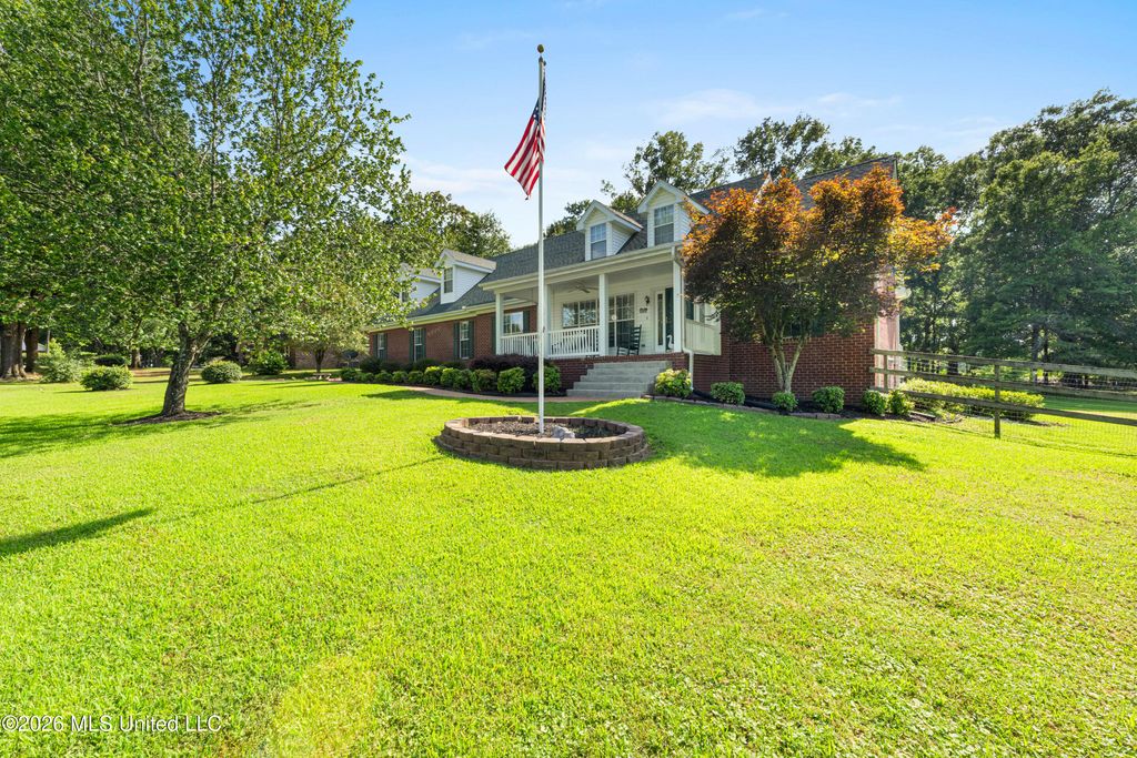 127 W Sweetwater Road, Byhalia, MS 38611 — photo 2