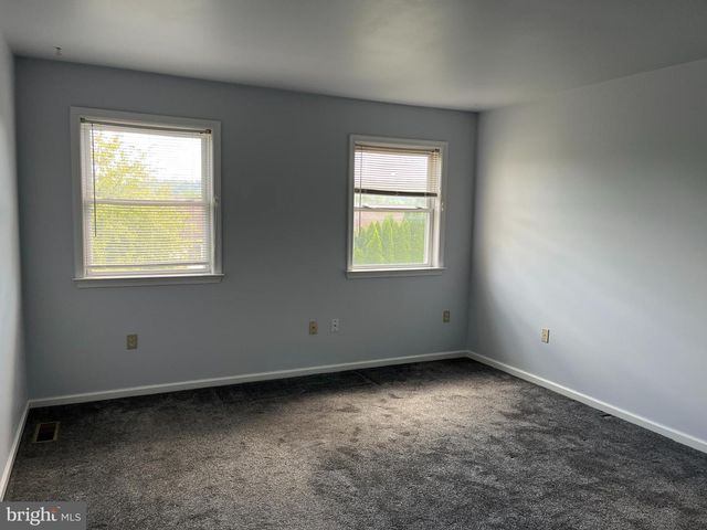 2635 MIDDLE WAY, Easton, PA 18040