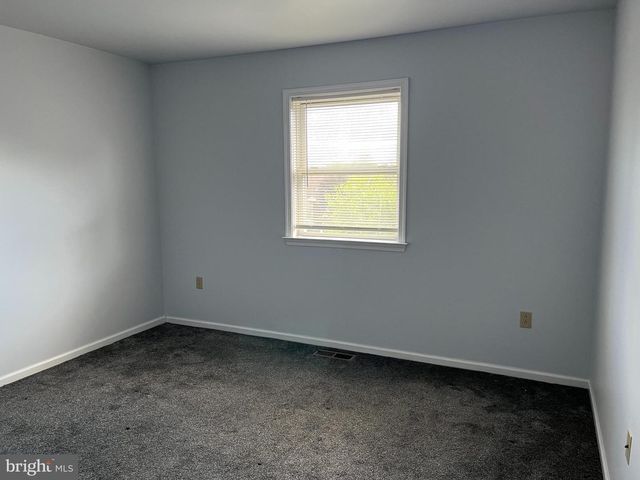 2635 MIDDLE WAY, Easton, PA 18040