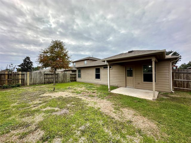 8018 Clover Leaf Drive, Rosenberg, TX 77469