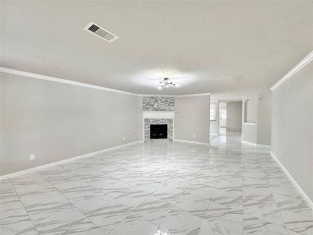 8018 Clover Leaf Drive, Rosenberg, TX 77469