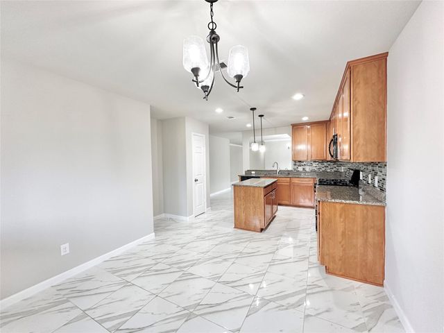 8018 Clover Leaf Drive, Rosenberg, TX 77469