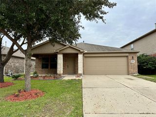 8018 Clover Leaf Drive, Rosenberg, TX 77469