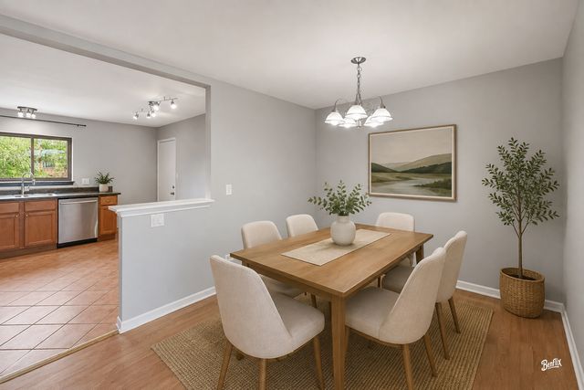 2215 Nichols Road 21F, Arlington Heights, IL 60004